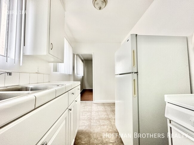 Photo - 1350 N Citrus Ave Unidad 10