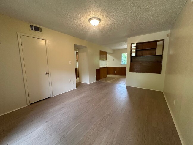 Photo - 4000 Acree St