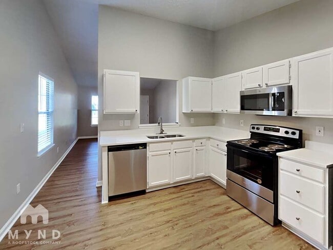 Photo - 103 Adlett Ln