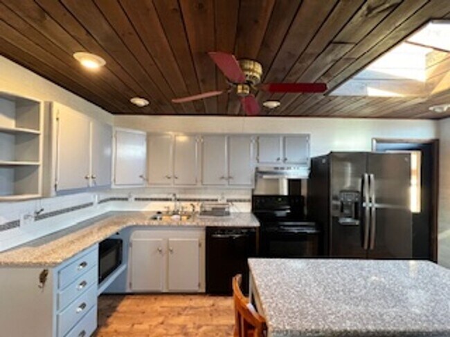 Photo - Spacious 3 Bedroom Rancher in Whitemarsh Township $2900/ month