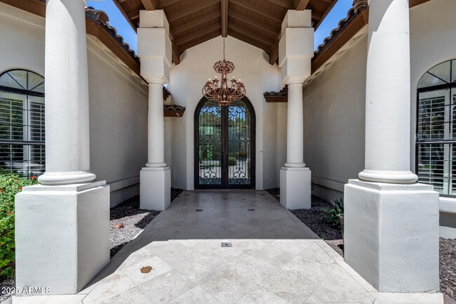 Photo - 8303 N 61st Pl
