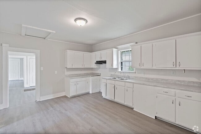 Building Photo - NEW INVENTORY! $0  SECURITY DEPOSIT REQUIR... Rental