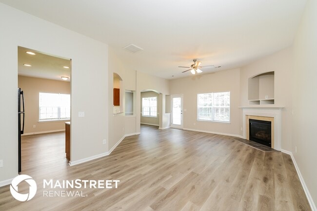 Photo - 4182 Shadetree Dr