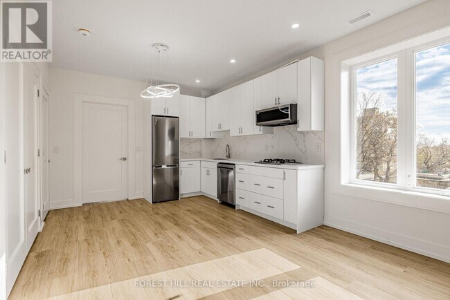 Photo - 171 Cedric Ave Unité 3