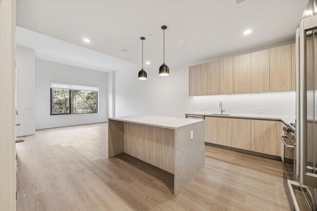 Photo - 1 Riva Row Unit 106