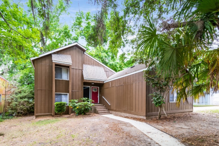 Photo - 101 Queens Ct