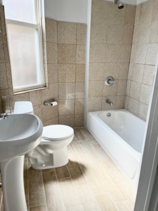 Photo - 2728 W Wilcox St Unit 1