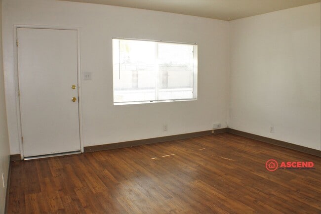 Photo - 615 Olive St Unidad 615