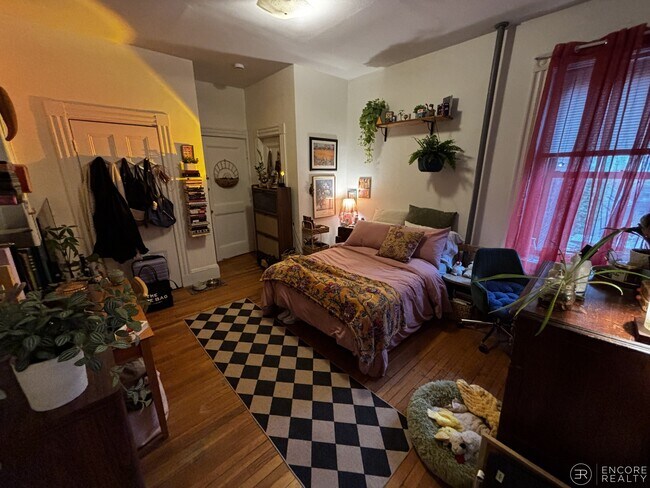 Photo - 16 Davis Ave Unit 16 Davis Ave