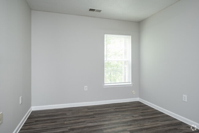 1BR, 1BA - 600SF - Bedroom