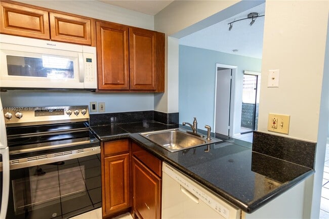 Photo - 14913 SW 104th St Unit 16-22