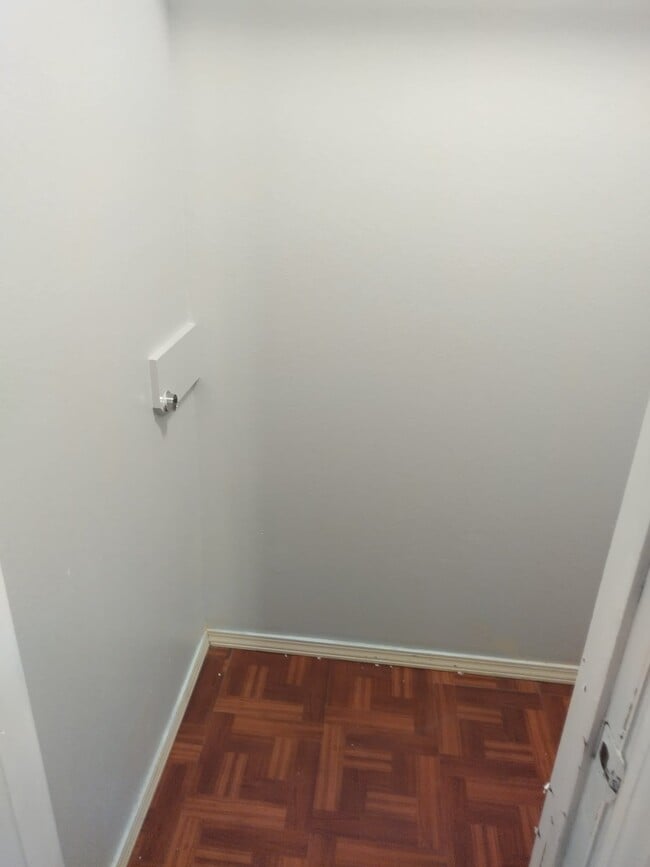 Photo - 4403 S Roberts St