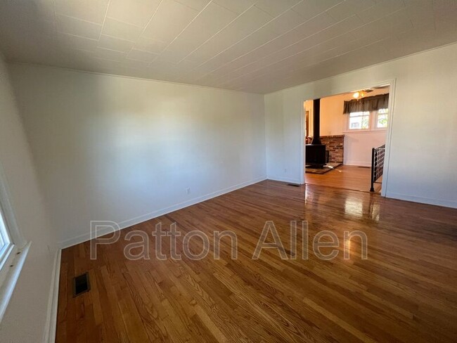 Photo - 120 Cedar Hill Rd