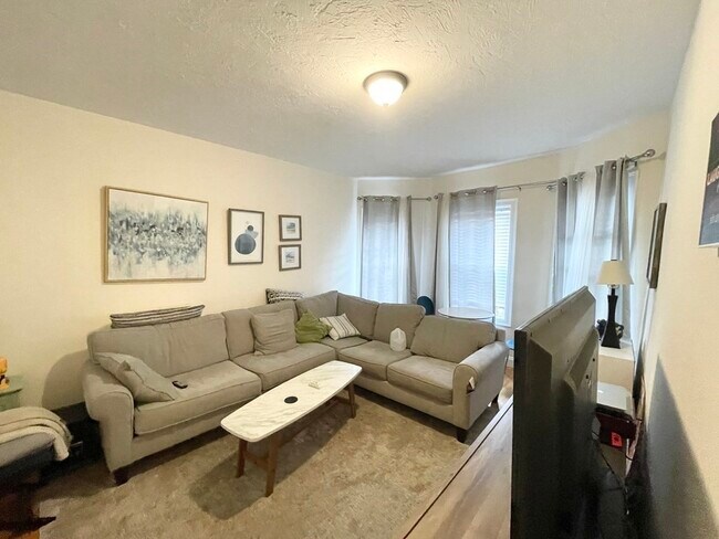 Photo - 7 Sudan St Unit 1