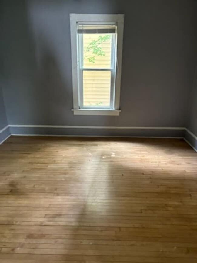 Photo - 3071 S Wentworth Ave Unidad Lower