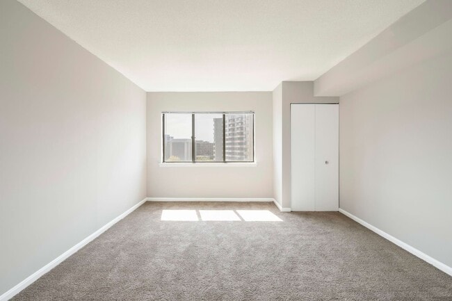 Photo - Cortland on South Eads