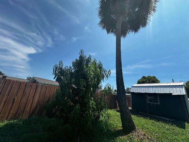 Photo - 112 Woodlawn Dr
