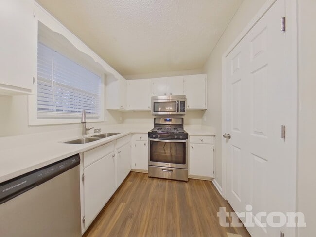 Photo - 119 Ashford Dr