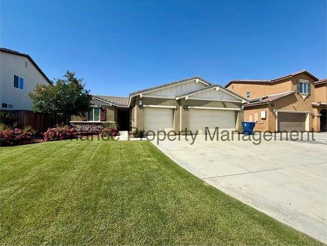 Building Photo - Spacious 4 Bed/2 Bath SW Bakersfield Home w/ RBP & $0 Deposit Option