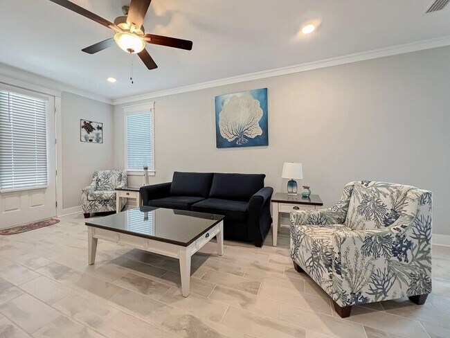373 Rhonda del Sol Cir