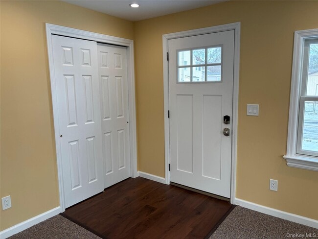 Photo - 45 Waterstone Rd Unit 1