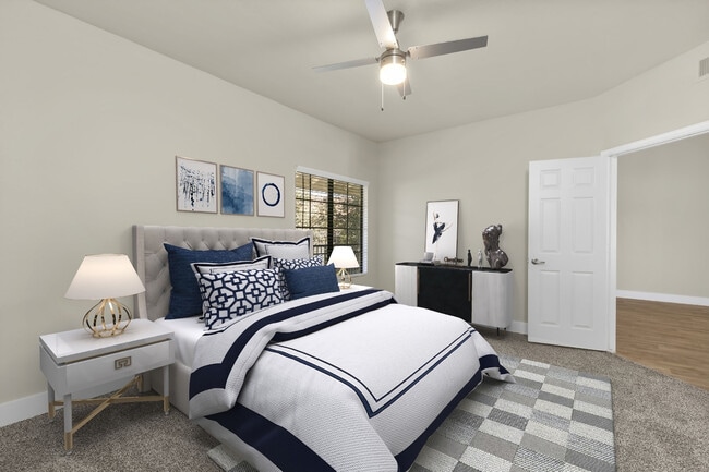 Photo - Fountain Palms