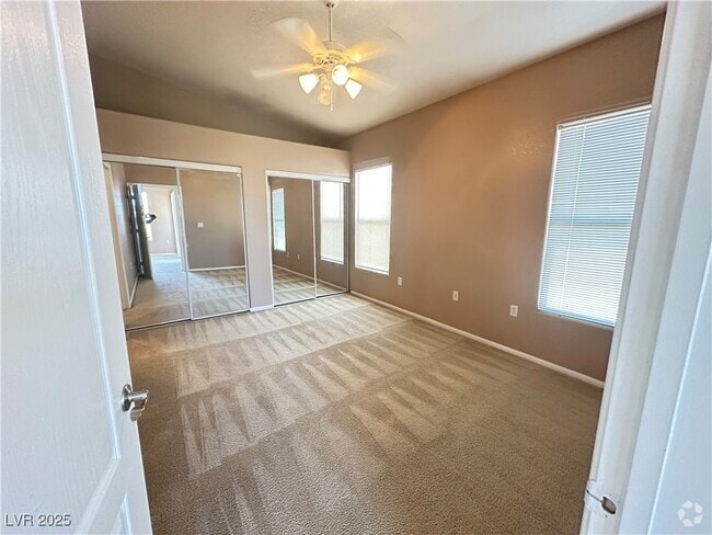 Building Photo - 3460 Cactus Shadow St Unit 203 Rental