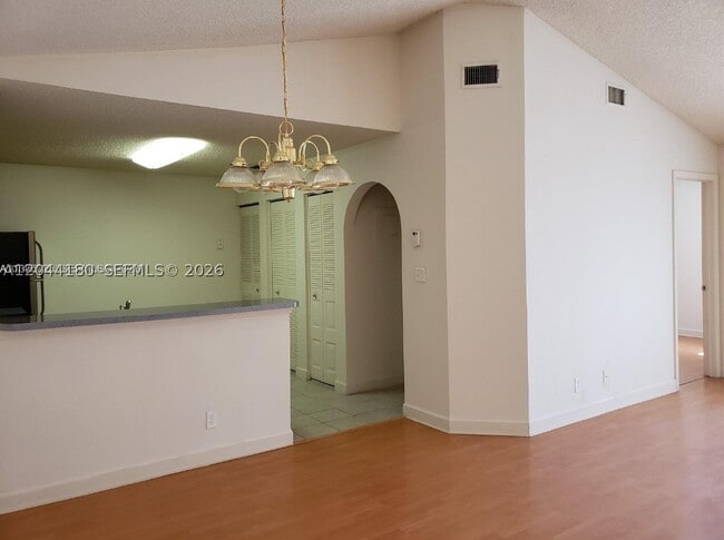 10105 W Sunrise Blvd Unit 303
