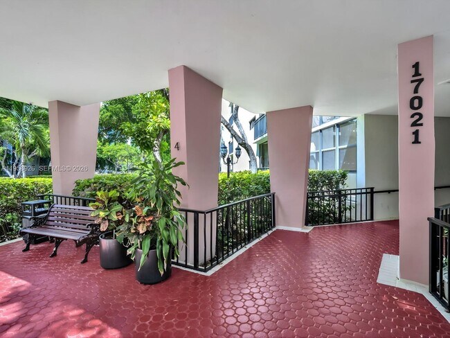 Photo - 17021 N Bay Rd Unit 706