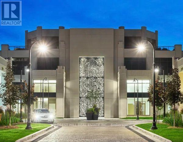 Photo - 310 Tweedsmuir Ave