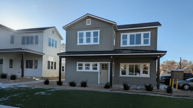 Building Photo - 164 S 100 W