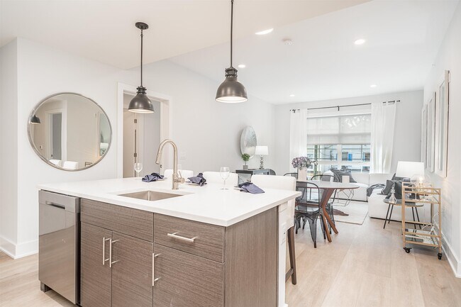 Photo - 418 Palisade Ave Unit 301