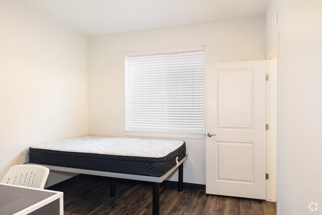 3BR, 3BA - 1295SF - Dormitorio secundario