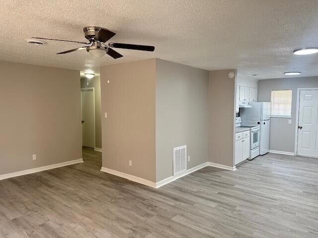 Photo - 3095 Brookside Dr NW