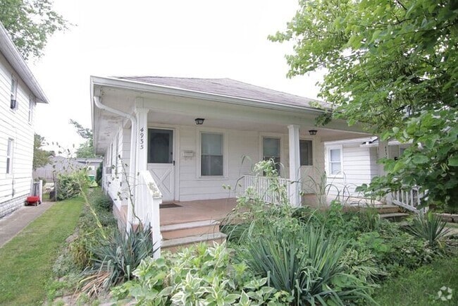Building Photo - Great Location in Speedway Rental