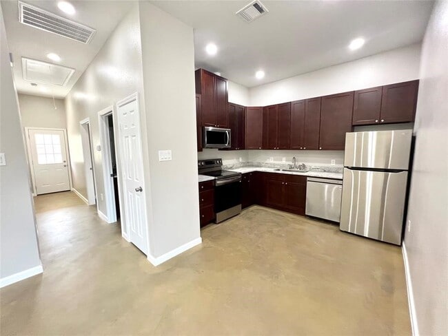 Photo - 9508 Quaker Ct