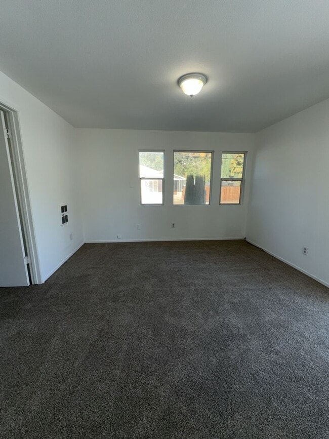 Photo - 13445 Lakeshore Dr Unit 2