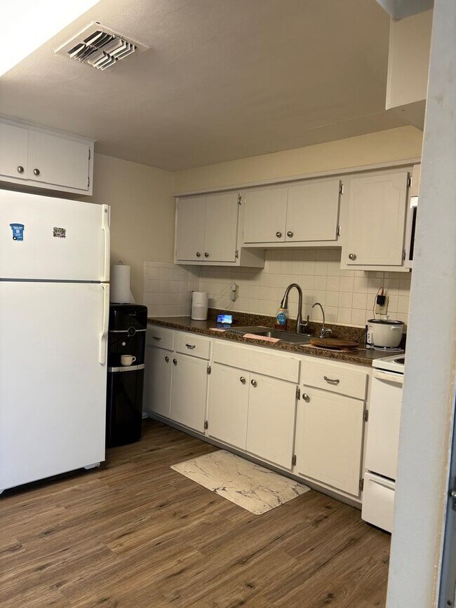 Photo - Move-In Ready 3BR/2BA single-Family Home i...