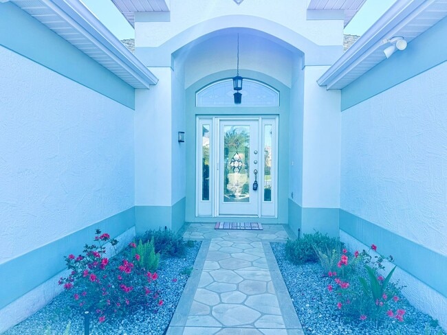 Photo - Live The Villages life: 3Bedrooms/2Baths furnished home with all the premier recreation access!