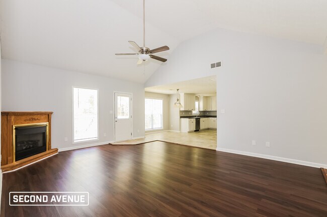 Photo - 512 Gatewood Dr