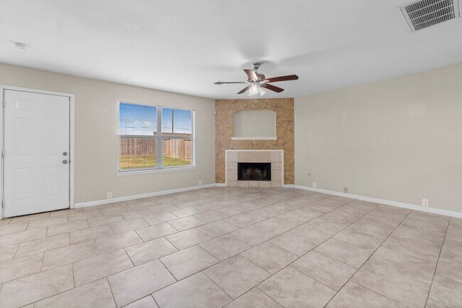 Photo - 511 Cypresswood Knoll