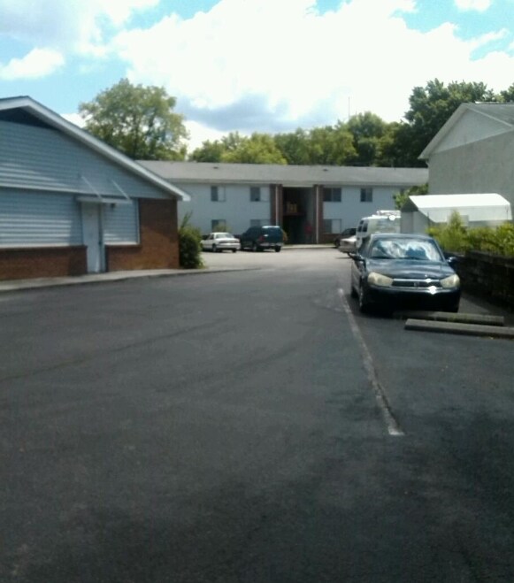 905 Park Rd - Park Village - Park Village Apartments