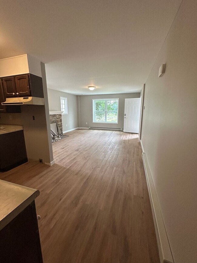 Building Photo - 220 Rosedale Ave Unit B Rental