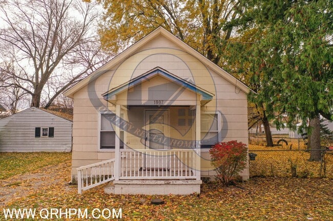 Building Photo - Available Now!! Half OFF First Month's Rent!