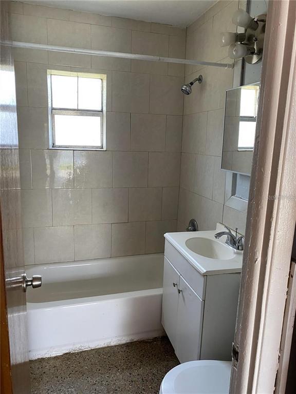 Photo - 740 W Anderson St