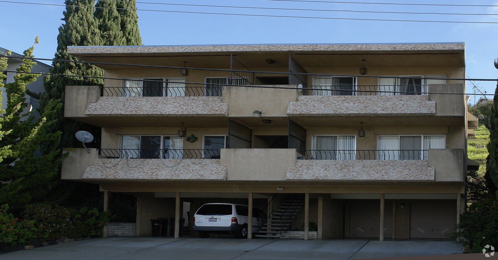 16288 Saratoga - 16288 Saratoga