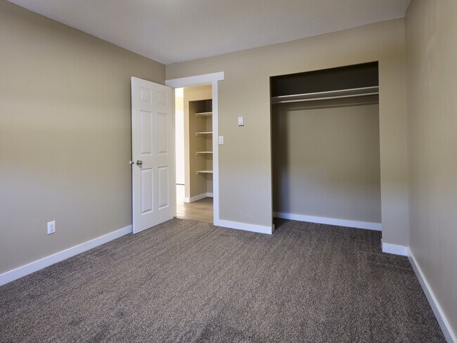 1422 6th Ave Unit 605