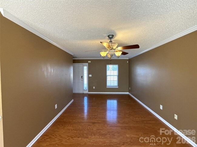 Photo - 7304 Ravanna Dr