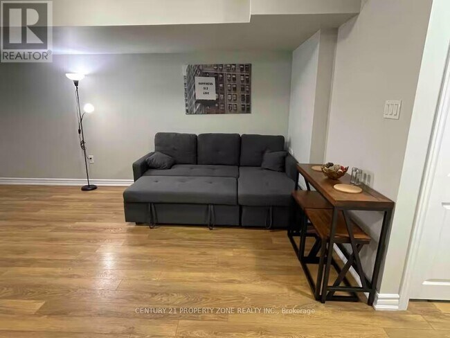 Photo - 77 Frenchpark Cir