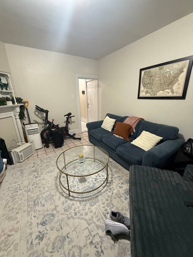 Photo - 190 L St Unit 1